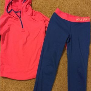 Girls medium Under Armour